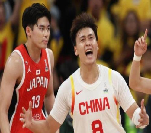 门希克,岁闪耀迈阿,密大师赛,华体会体育,HuaTiHui,Sports,华体会体育网址,华体会体育app,华体会体育官网,华体会体育集团